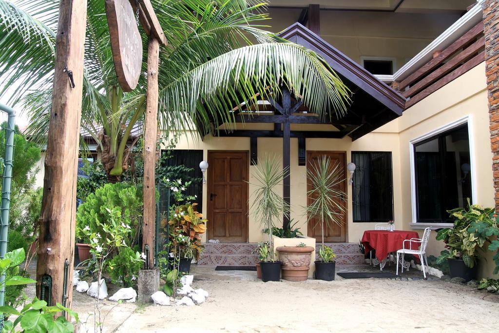 Le Palme Beach Resort Pandan Exterior photo